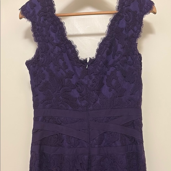 Tadashi Shoji Purple Lace Midi Dress V-neck Sleeveless - Picture 4 of 5